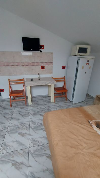 Închiriez garsoniera cu utilități incluse în preț  zona stadionul Faru