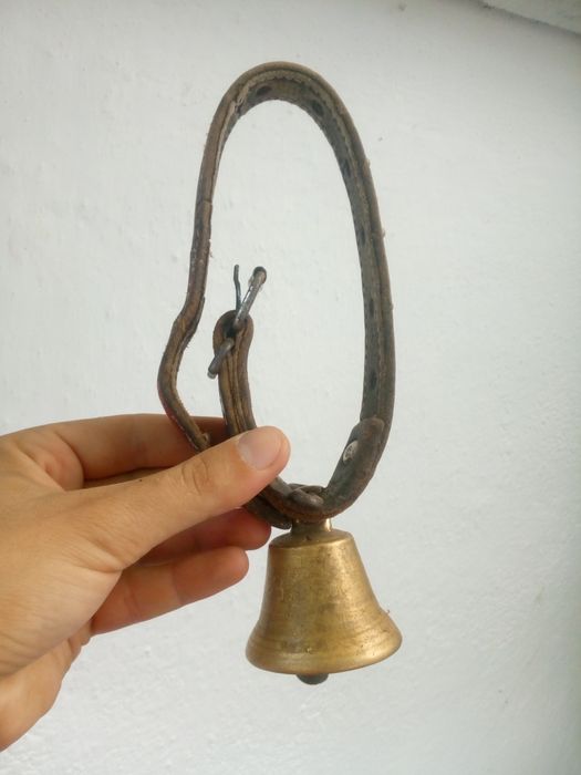 Камбана Чанове  Хлопки