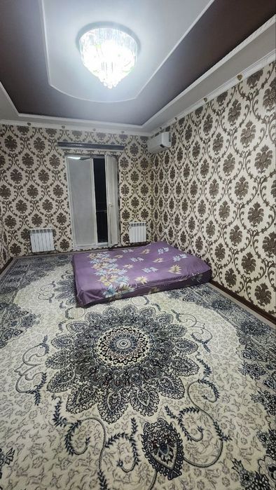 Шахар марказида жойлашган 2 хонали квартира ижарага берилади