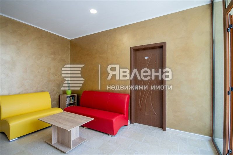 Продава се Хотел в Приморско - 715 кв.м за 826 €/кв.м - Снимка #1