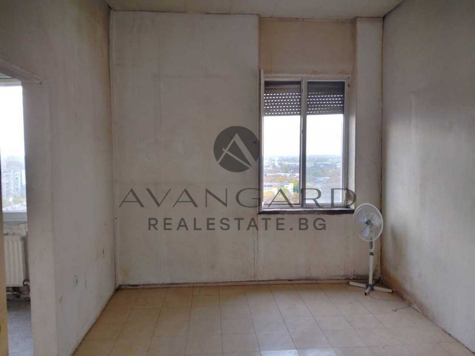 оф.24587 Тристаен реална квадратура/ Кършияка