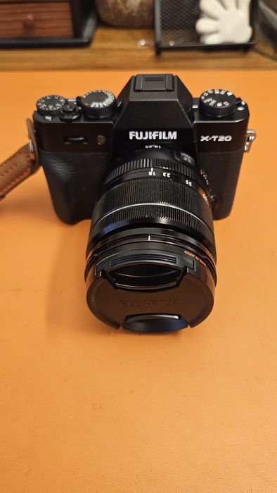 Vând body Fujifilm X-T20