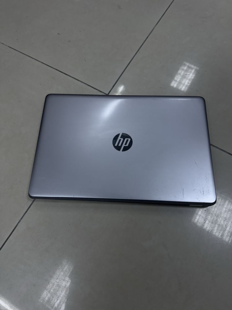 Лаптоп HP 250 G6 i5