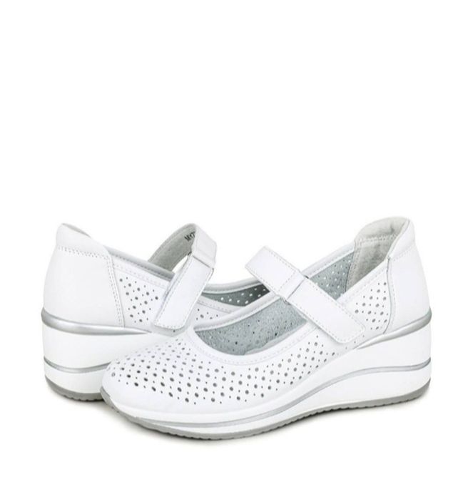 Женские туфли белые