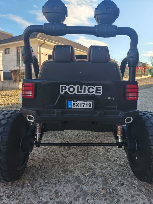 Mașinuță electrică Jeep de poliție alb/negru, ca nouă, cu telecomandă