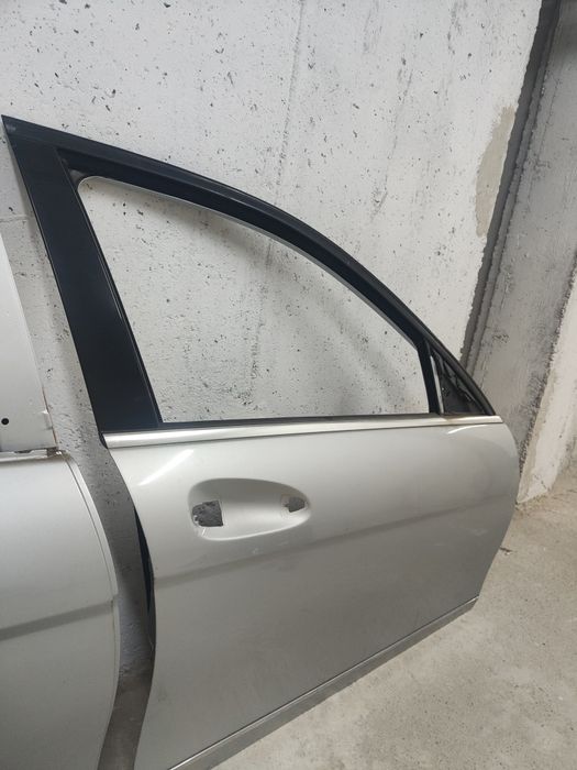 Vând 2 uși dreapta pentru Mercedes C Break 2011, model W204