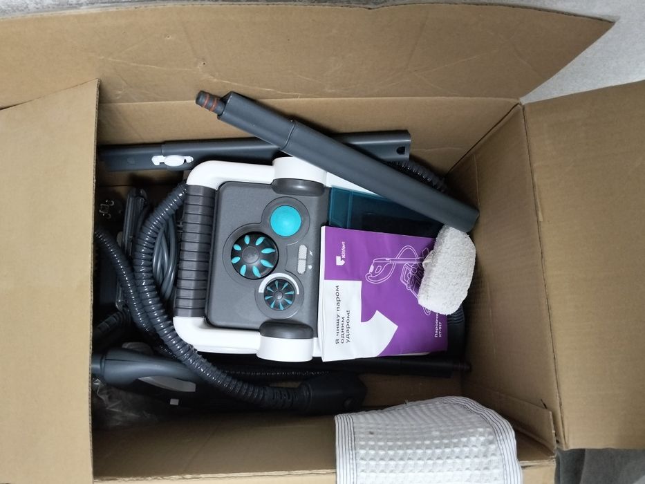 Пароочиститель почти новый, пользовались 4 раза.