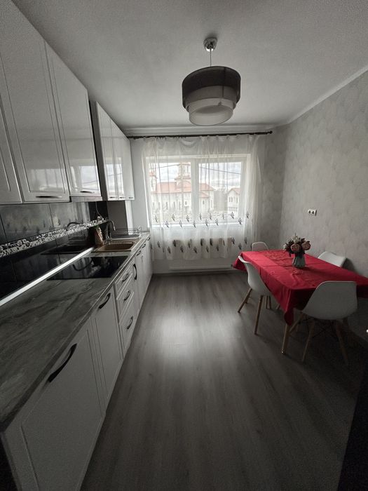 Apartament etaj 1, bloc nou.