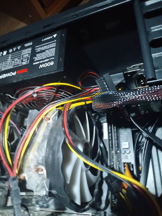 Продам материнскую плату комплект A520 cololfur