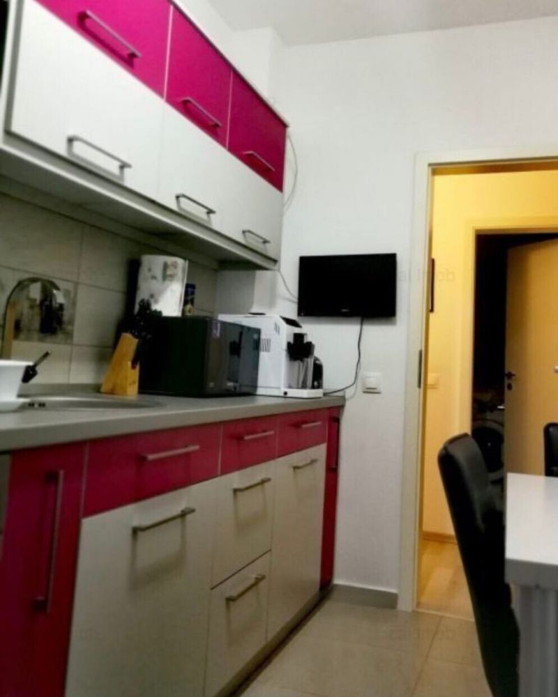 Apartament 2(+1) camere cu parcare inclusa