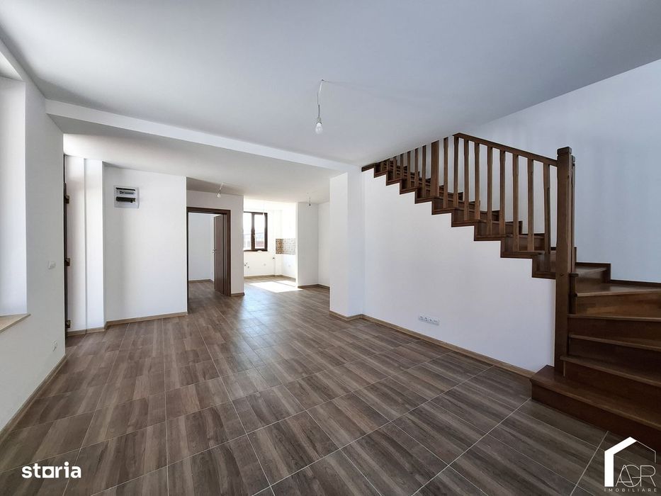 Casa tip duplex cu 4 camere, Paulesti