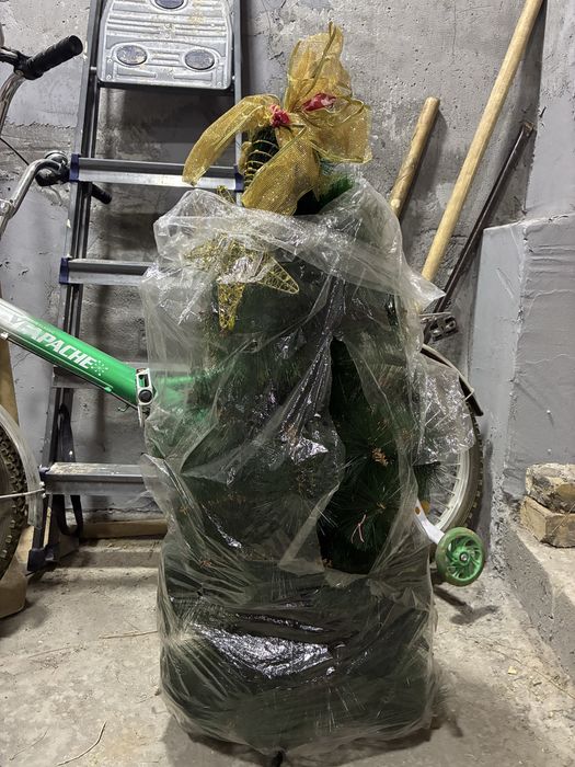 Продается ёлка новогодняя