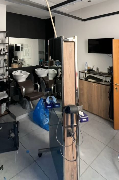 Парикмахерское зеркало