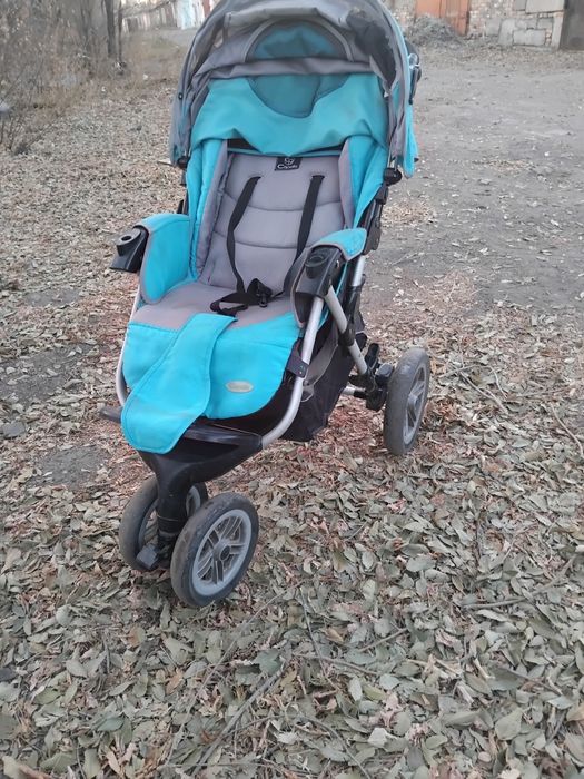 Коляска прогулочная