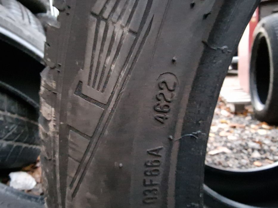 Anvelope 215/50R17 marca Continental, DOT 2022,7 mm