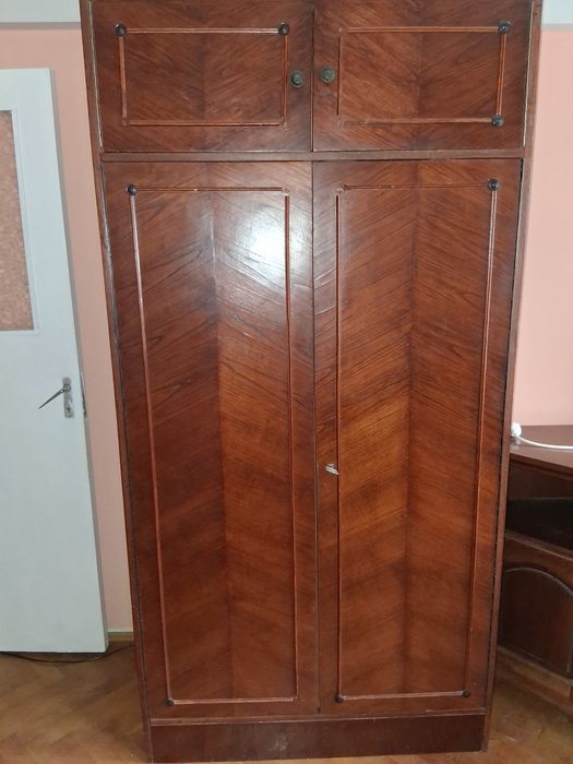 Dulap ,pentru haine,folosit