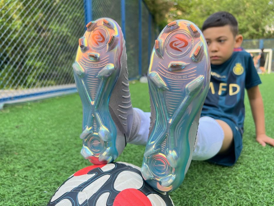 Футбольные бутсы Nike Phantom Luna Elite FG в Алматы