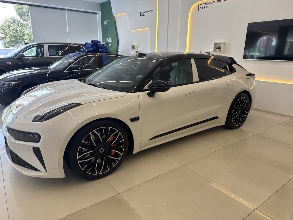 zeekr 001 you Z sport