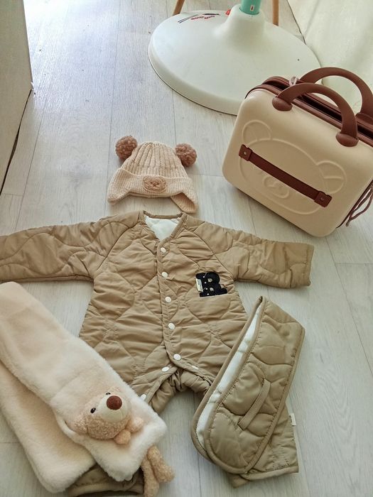 Продам осенний комбинезон