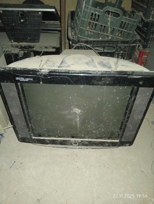 Bepul. Tekin. Tv LG va Manitor