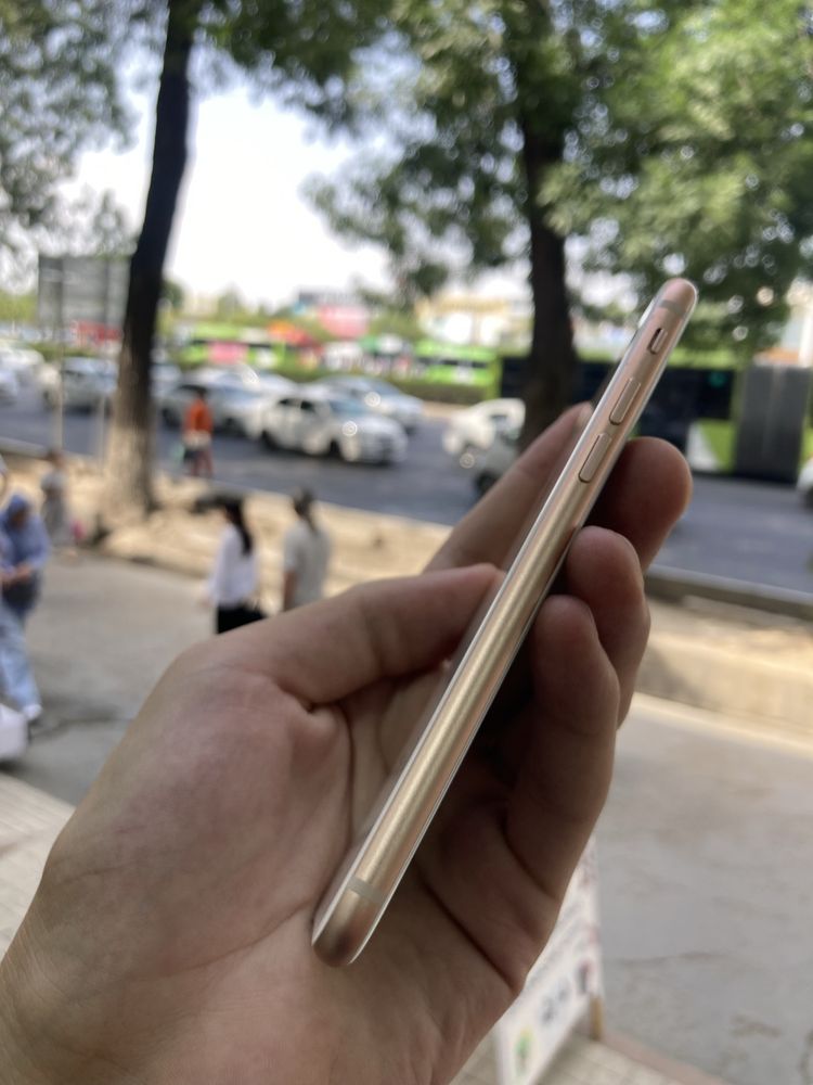 iPhone 8 64Gb ideal