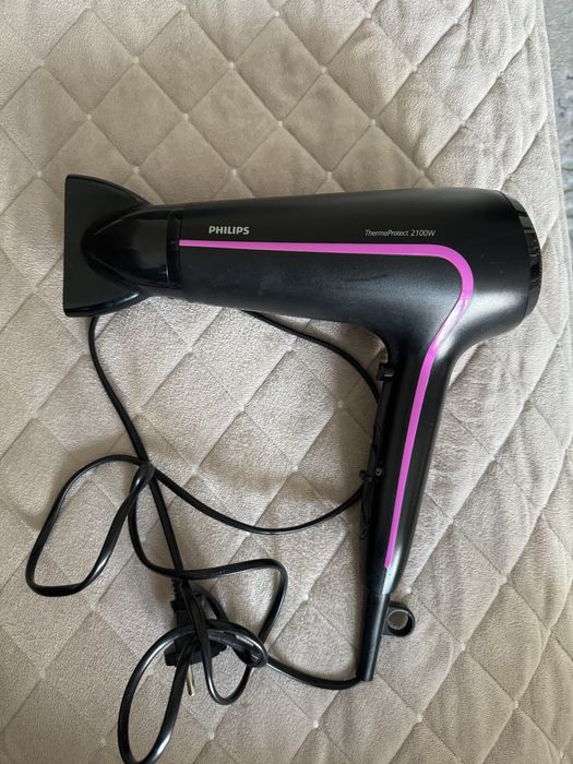 Фен для волос  Philips