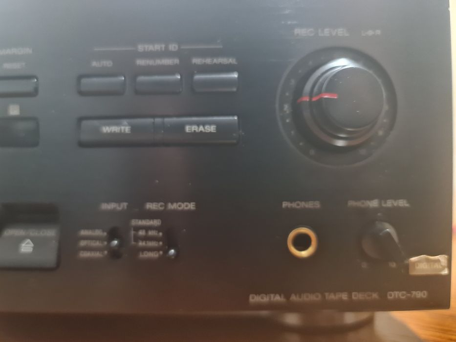 Vand  deck  DAT  Sony DTC 790