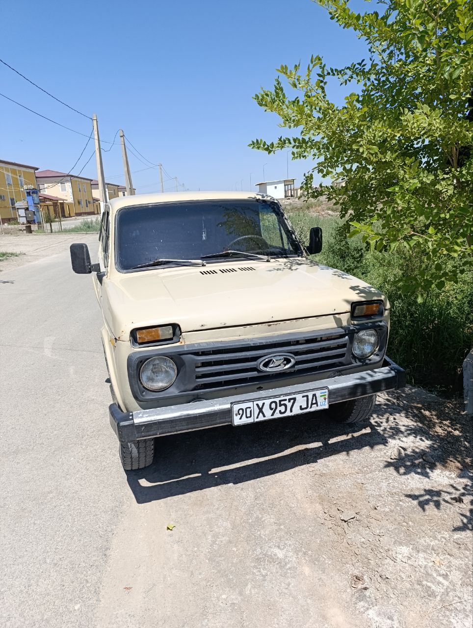 Niva 2121 Sotiladi