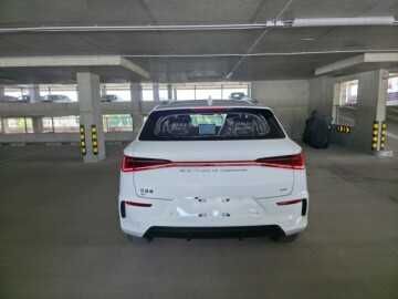 nasiya va naxt savdoga BYD E2