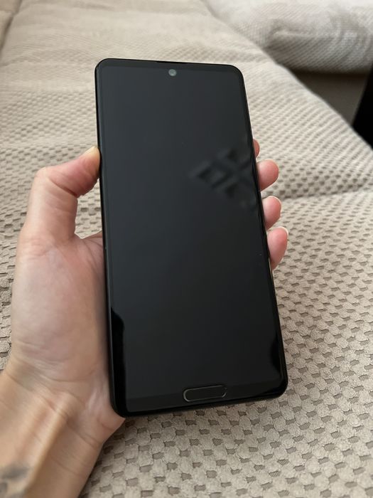 Sharp Aquos R5G Docomo