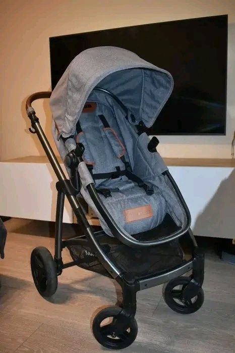 Продавам бебешка количка Kiddo Jazz