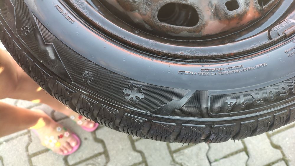 Vând cauciucuri Gremax M+S,185/60/R14