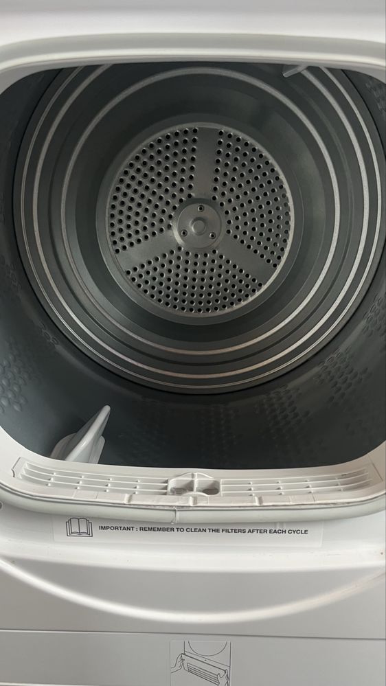 Продавам сушилня HOOVER Vision Tech – използвана, в отлично състояние