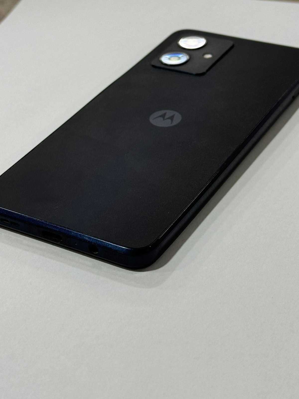 Продавам Motorola G34 5G 128gb