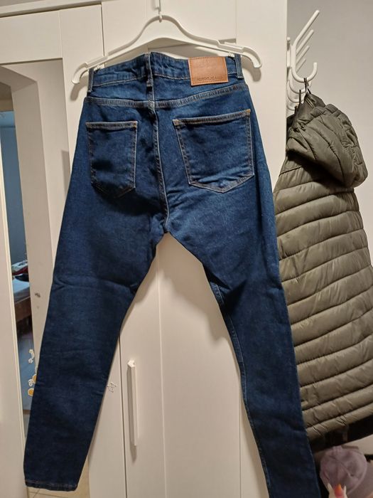 Vând blugi KOTON JEANS  SKiNNY FIT Mărimea  31 albastrii noi nouti