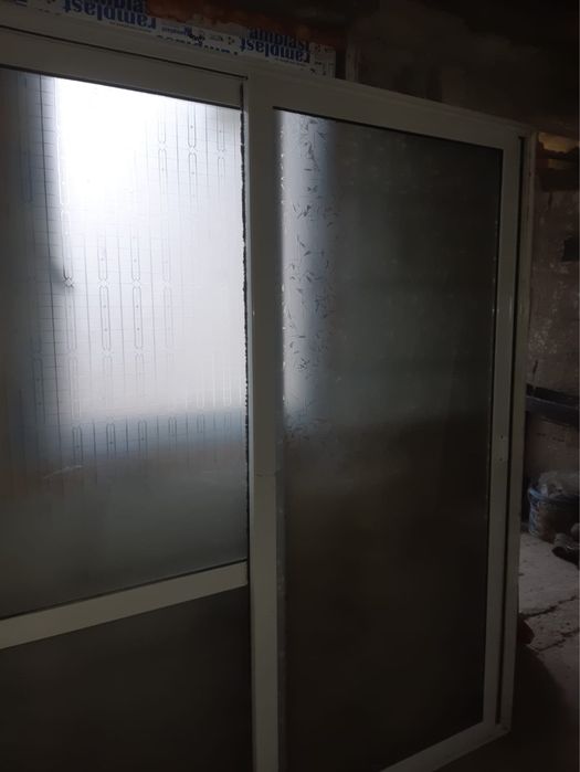 Usi termopan in stare foarte buna