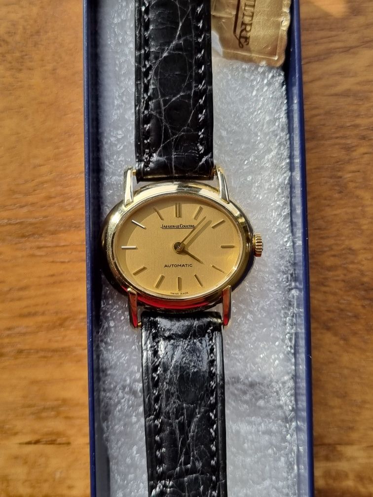 Оригинален златен дамски швейцарски часовник Jaeger Lecoultre automati