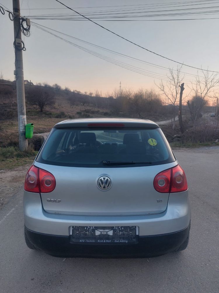 Dezmembrez/ Dezmembrari Golf 5 1.6 MPI 1.6FSI