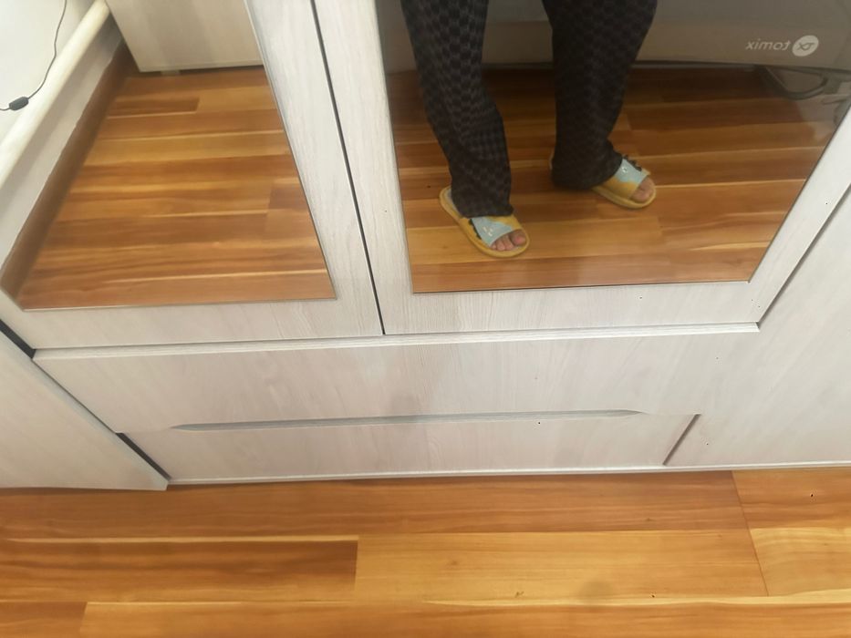 Шкаф для одежды и прихожей