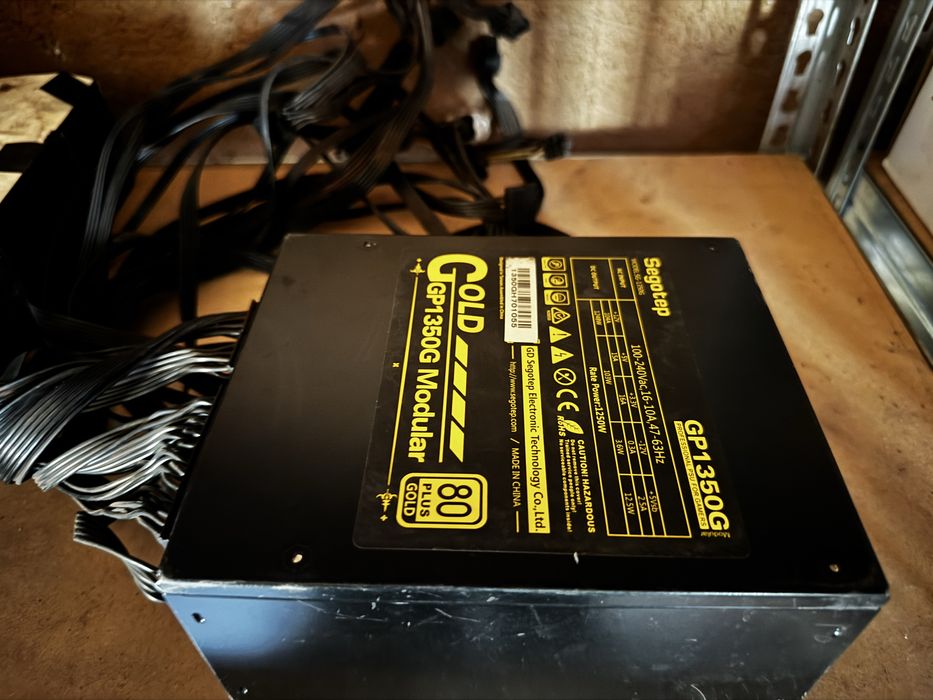Sursa pc Segotep 1250w modulara