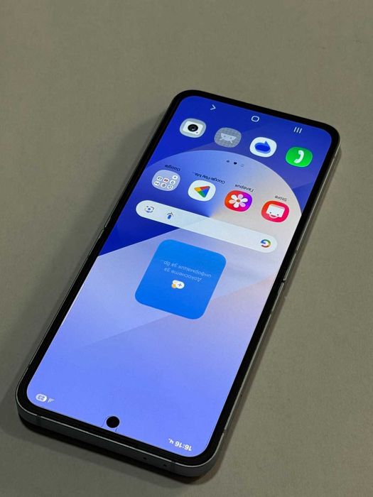 Мобилен телефон Samsung Galaxy ZFlip6