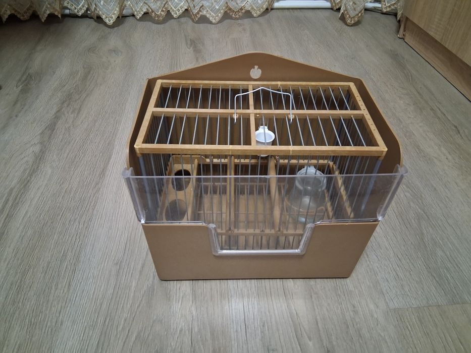 Colivie canar cintaret nu a fost folosit aproape deloc