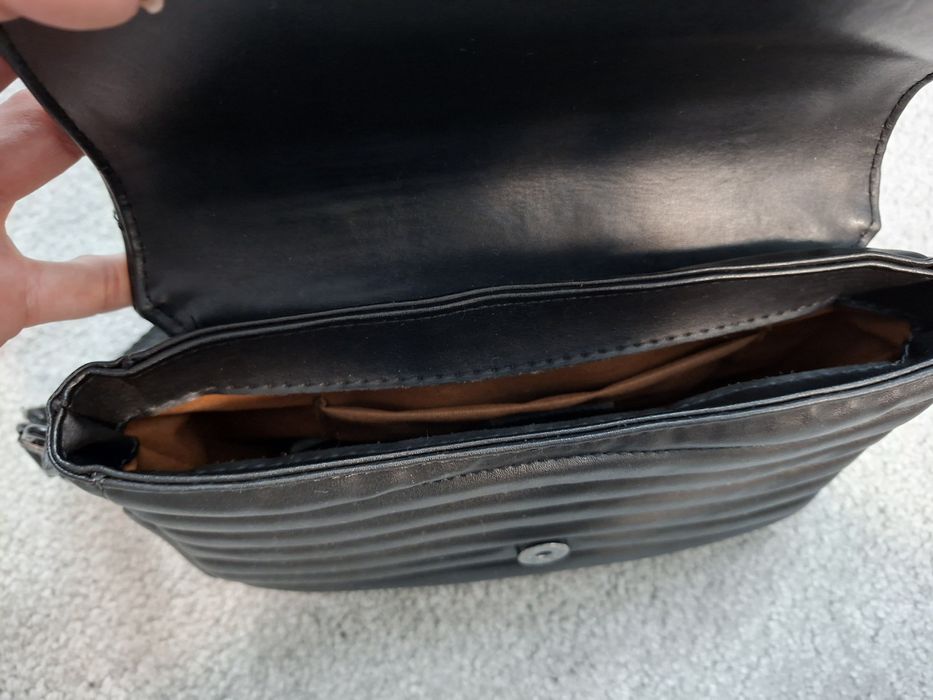 Дамска кожена чанта