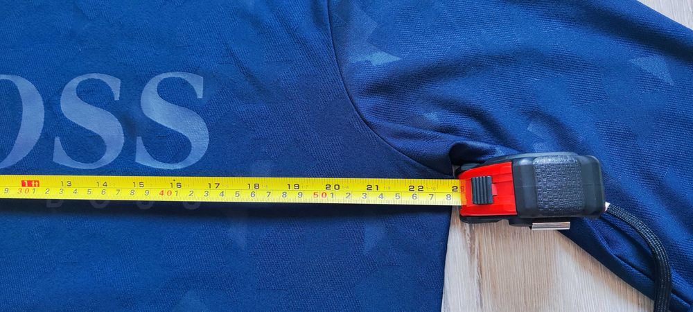 Продавам нова мъжка блузка Hugo Boss - размер XL