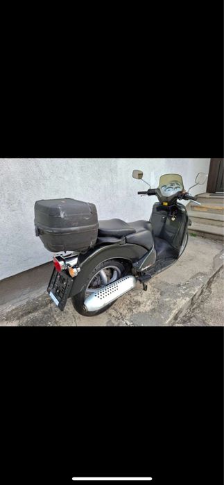 Scuter Aprilia Scarabeo 125