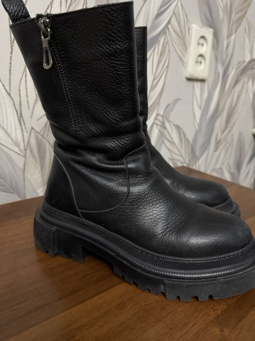 Женские зимние сапоги