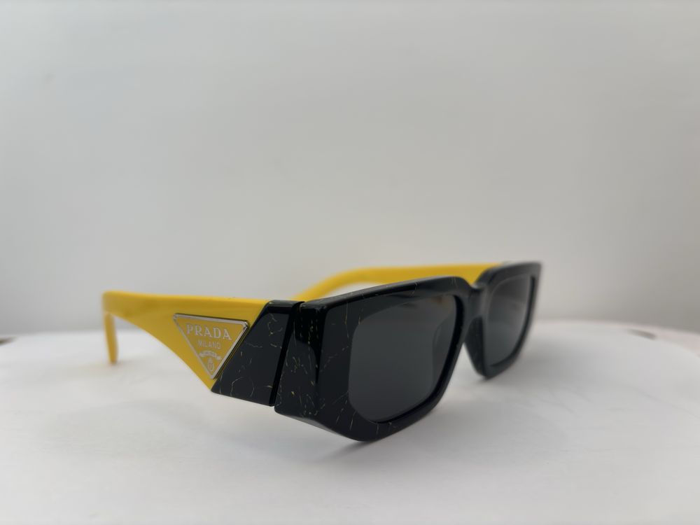 Prada Очила Yellow Marbel PR 09ZS