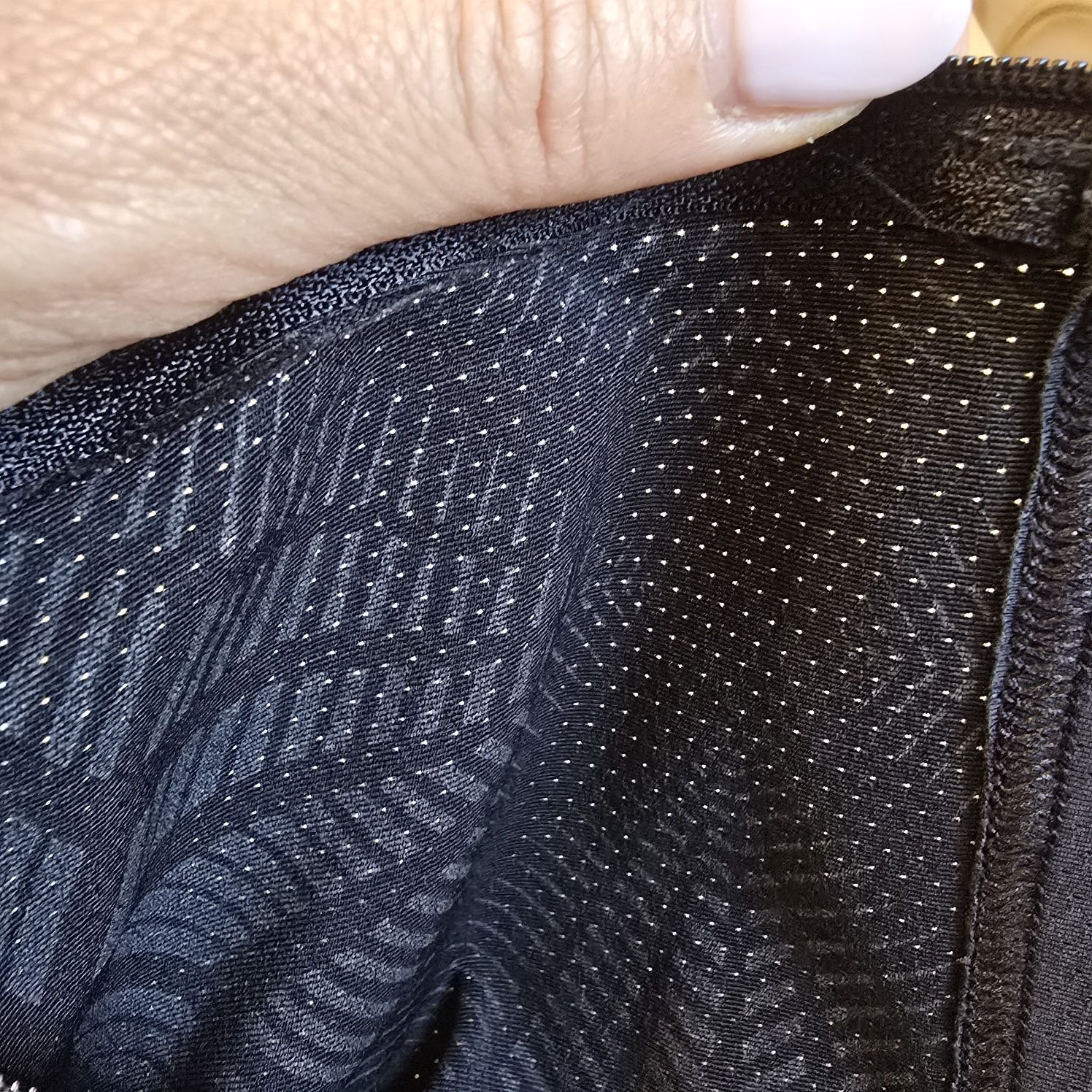 Дамски клин/анцуг от дишащи материя Under Armour