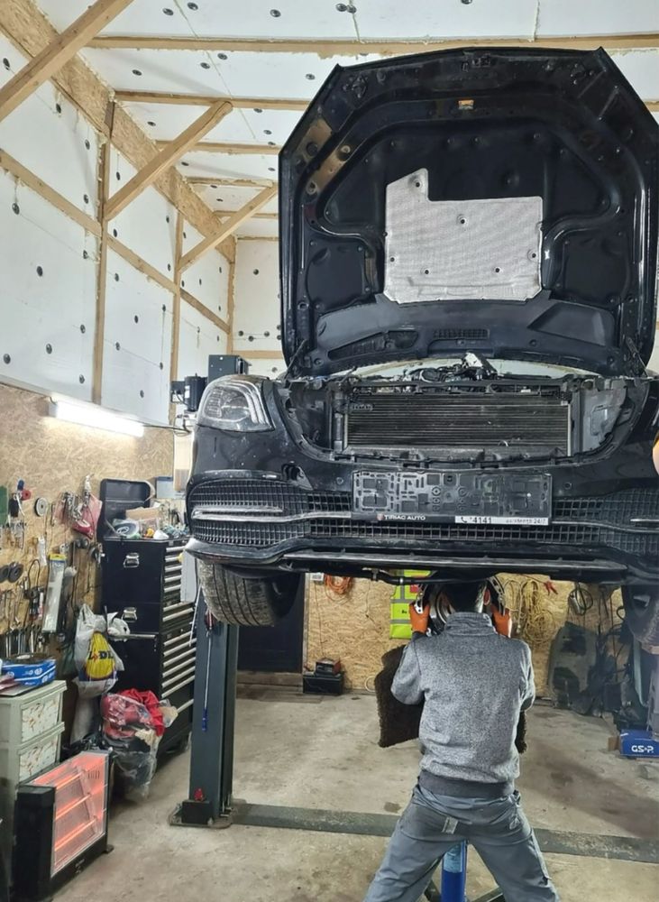 service auto de inchiriat