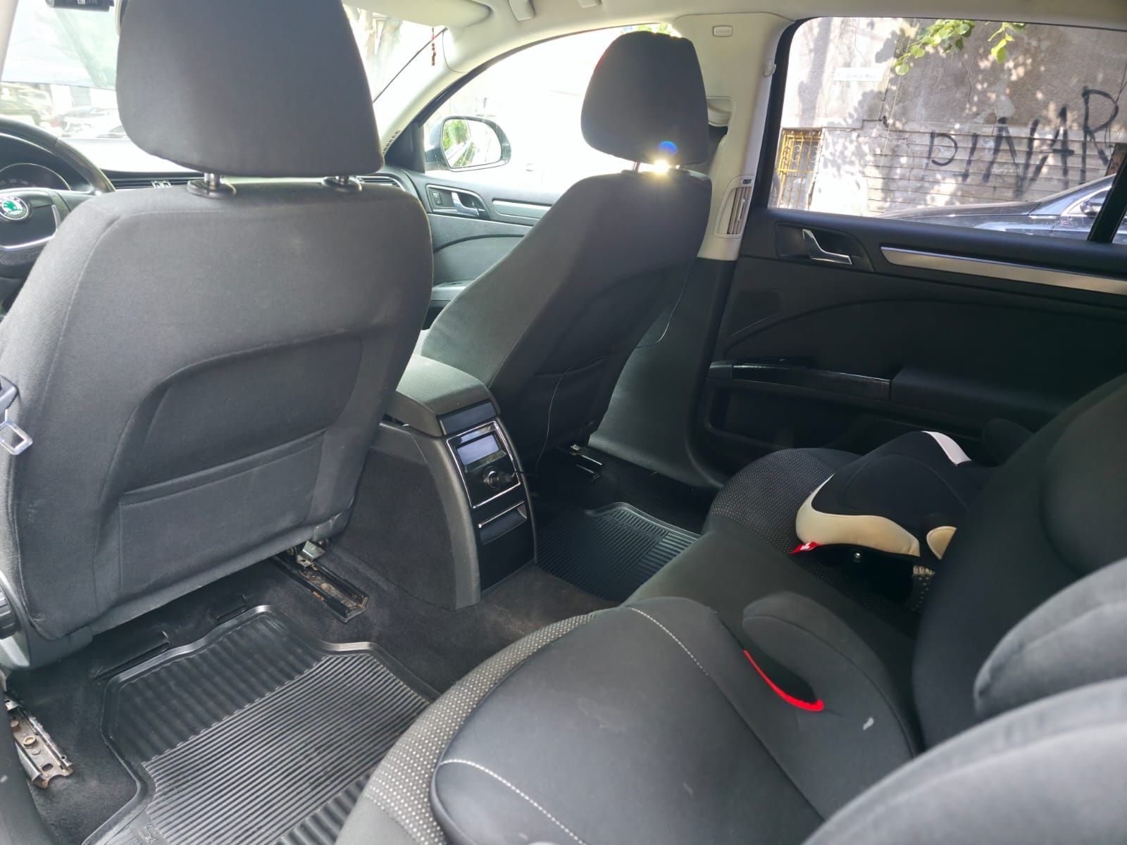 Vând Skoda Superb 2